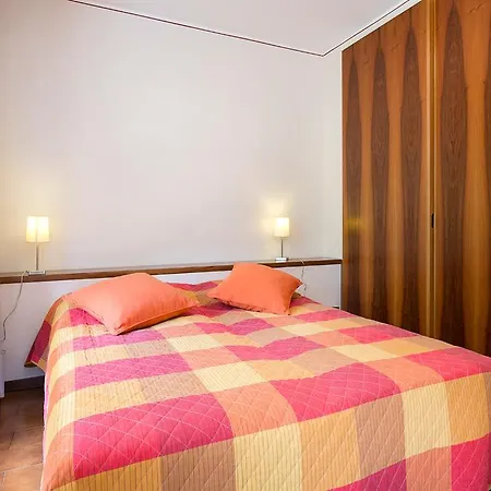 Daire Albicocca Stresa