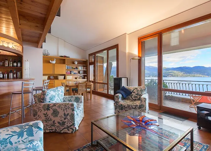 Albicocca Apartment Stresa